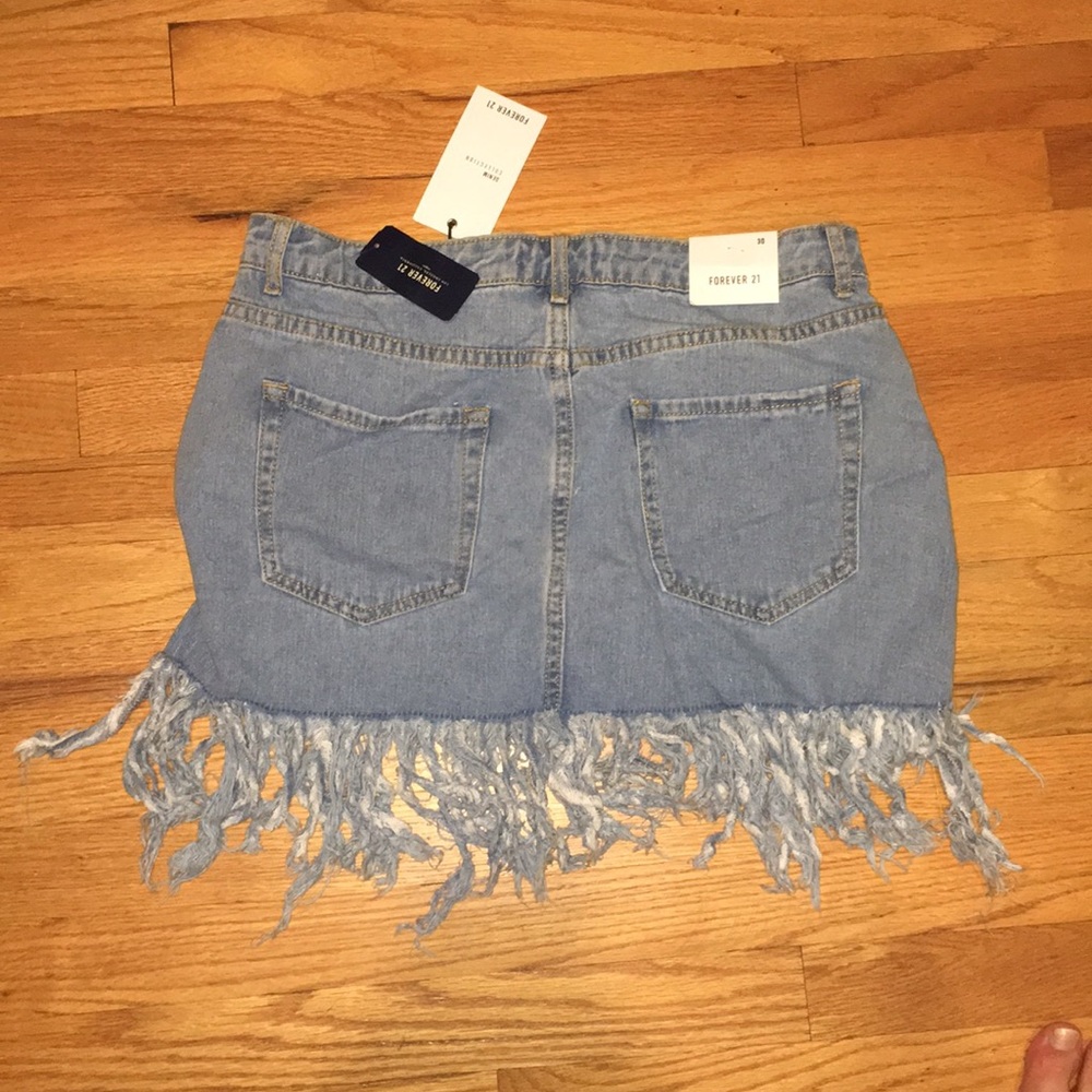 Frayed denim skirt - Picture 2 of 2